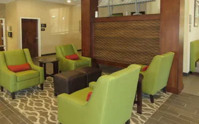 Photo 4 - Comfort Suites Summerville
