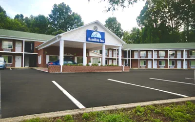 Photo 2 - Hamilton Inn Jonesville NC