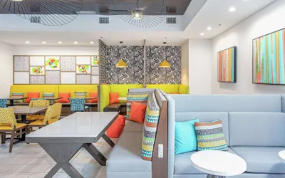 Photo 3 - Hampton Inn Pensacola Beach