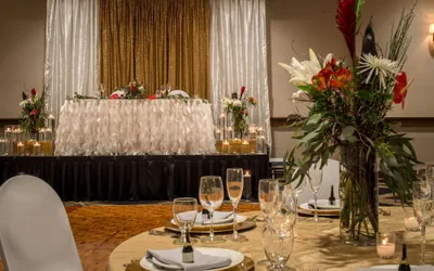 Photo 4 - Four Points by Sheraton Bellingham Hotel & Conference Center