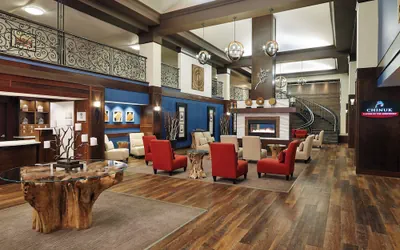Photo 2 - Four Points by Sheraton Bellingham Hotel & Conference Center