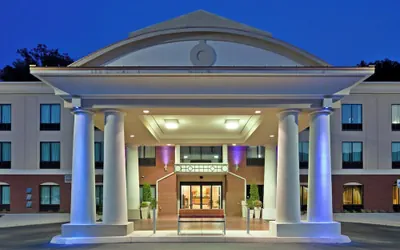 Photo 2 - Holiday Inn Express Hotel & Suites Harriman by IHG
