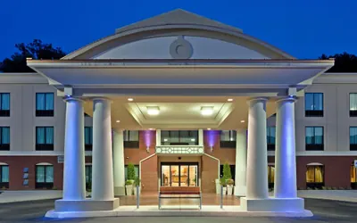 Photo 2 - Holiday Inn Express Hotel & Suites Harriman by IHG