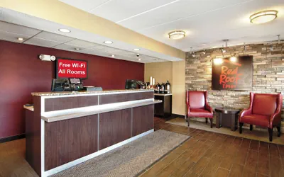 Photo 4 - Red Roof Inn Charleston - Kanawha City, WV