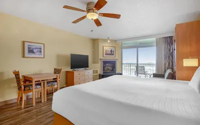 Photo 2 - Best Western Plus Ocean View Resort