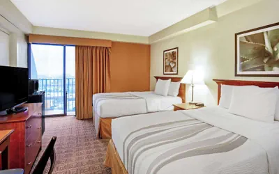 Photo 2 - La Quinta Inn & Suites by Wyndham Stamford / New York City