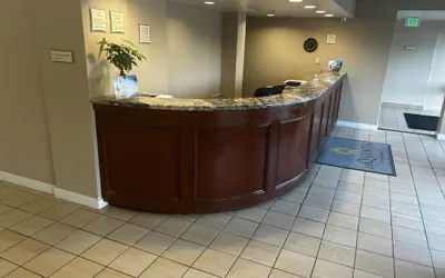 Photo 3 - La Quinta Inn & Suites by Wyndham Stamford / New York City