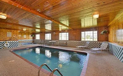 Photo 2 - Quality Inn & Suites Grinnell near University