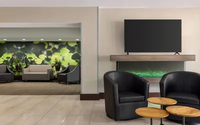 Photo 4 - Wyndham Garden Washington DC Area