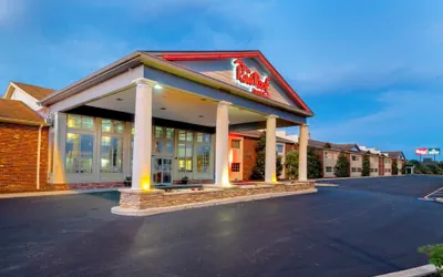 Photo 2 - Red Roof Inn & Suites Wilmington - New Castle