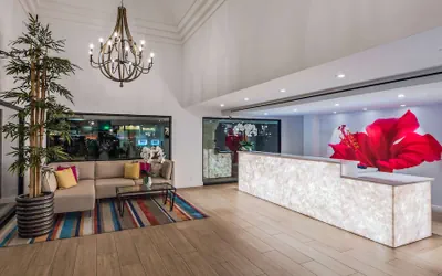 Photo 3 - Best Western Plus Las Brisas Hotel