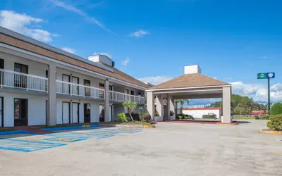 Photo 2 - Quality Inn Kingsland