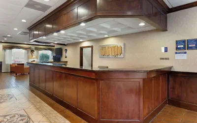 Photo 4 - Best Western Plus Burlington