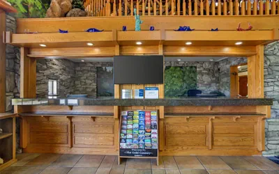 Photo 5 - Best Western Plus Yosemite Gateway Inn