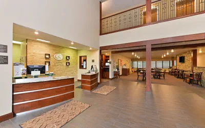 Photo 3 - Comfort Suites near Route 66