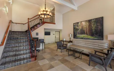 Photo 4 - Best Western Town & Country Lodge