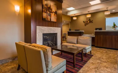 Photo 3 - SureStay Hotel by Best Western Tehachapi