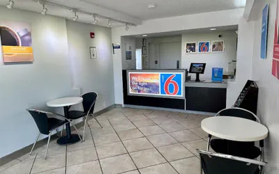 Photo 4 - Motel 6 West Monroe, LA
