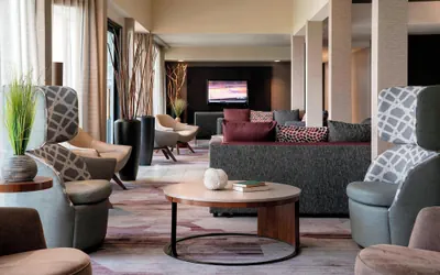 Photo 3 - Courtyard by Marriott San Francisco Airport