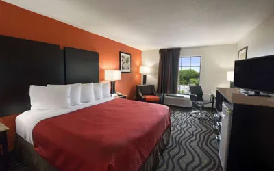Photo 5 - Days Inn by Wyndham Rome Downtown