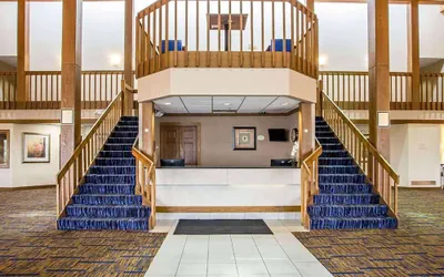 Photo 3 - Clarion Inn