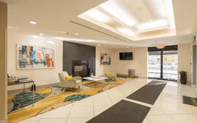Photo 3 - Elimwood Hotel, a Ramada by Wyndham