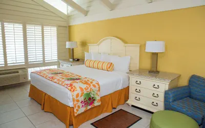 Photo 2 - Best Western Plus Yacht Harbor Inn