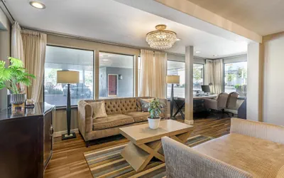 Photo 3 - Best Western Petaluma Inn