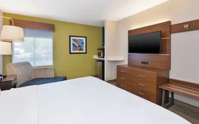 Photo 5 - Holiday Inn Express Waldorf by IHG