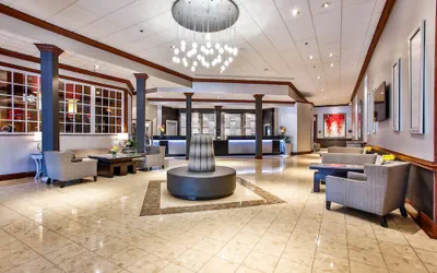 Photo 3 - DoubleTree by Hilton Chicago - Alsip