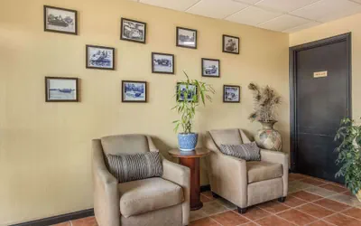 Photo 5 - Econo Lodge Fort Knox