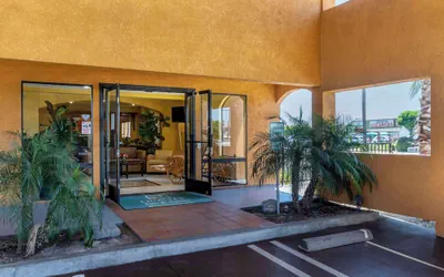 Photo 2 - Quality Inn & Suites Westminster Seal Beach