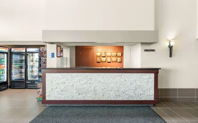 Photo 5 - Best Western West Towne Suites