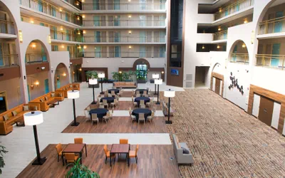Photo 5 - Embassy Suites by Hilton Seattle North Lynnwood