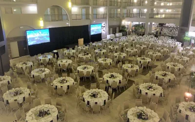 Photo 3 - Embassy Suites by Hilton Seattle North Lynnwood