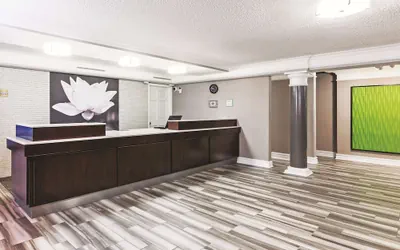 Photo 3 - La Quinta Inn by Wyndham Odessa