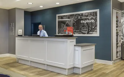 Photo 3 - Hampton Inn & Suites Newport/Cincinnati