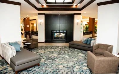 Photo 3 - Hotel Auburn Hills