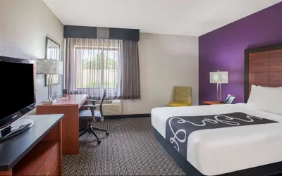 Photo 2 - La Quinta Inn by Wyndham Denver Westminster
