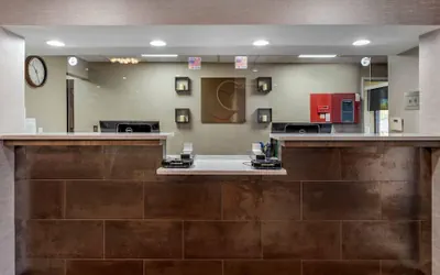Photo 3 - Comfort Inn Near Greenfield Village