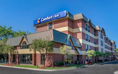 Photo 2 - Comfort Inn Near Greenfield Village