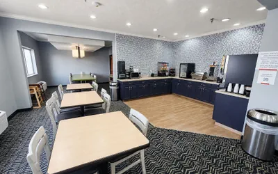 Photo 4 - AmericInn by Wyndham Minot