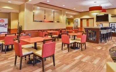 Photo 5 - Hampton Inn Emporia