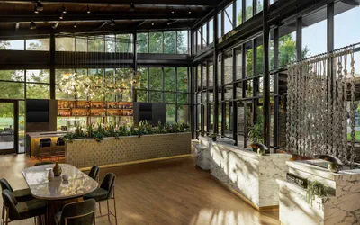 Photo 5 - The Woodlands Resort, Curio Collection by Hilton