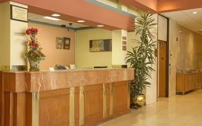 Photo 5 - Ramada by Wyndham Los Angeles/Koreatown West