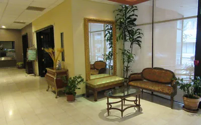 Photo 2 - Ramada by Wyndham Los Angeles/Koreatown West