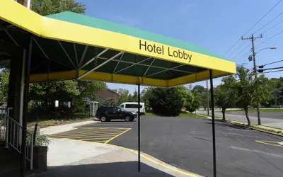 Photo 2 - Quality Inn Mt. Vernon