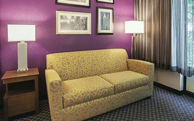 Photo 5 - La Quinta Inn & Suites by Wyndham Rancho Cordova Sacramento