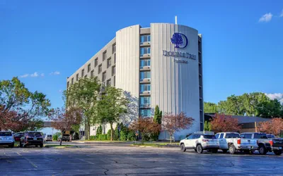 Photo 2 - DoubleTree by Hilton Appleton