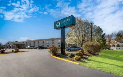 Photo 2 - Quality Inn University Area